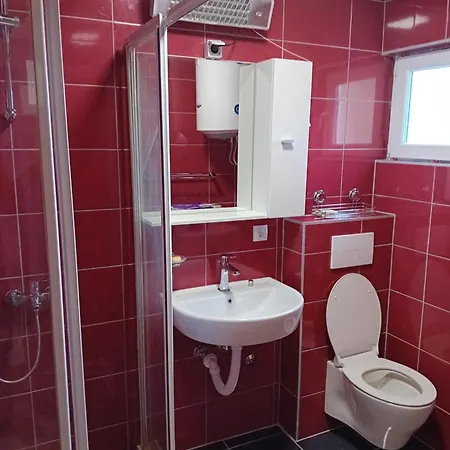 Kamini Ravna Planina Lejlighed